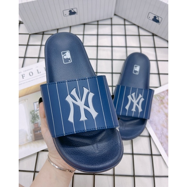 [CHÍNH HÃNG] DÉP  MLB NỘI ĐỊA HÀN SỌC XANH NAVY MLB NỘI ĐỊA HÀN - MLB CHÍNH HÃNG UNISEX NAM NỮ (HÀNG CÓ SẴN) - CÓ BILL M