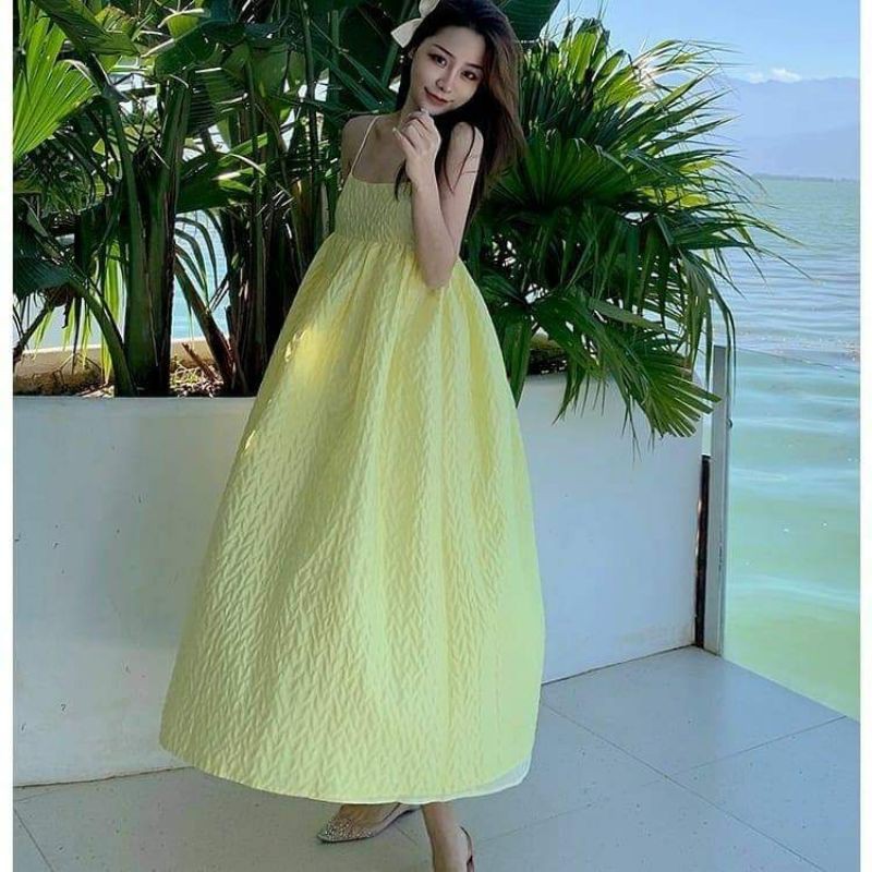 Maxi công chúa vàng siêu xinh