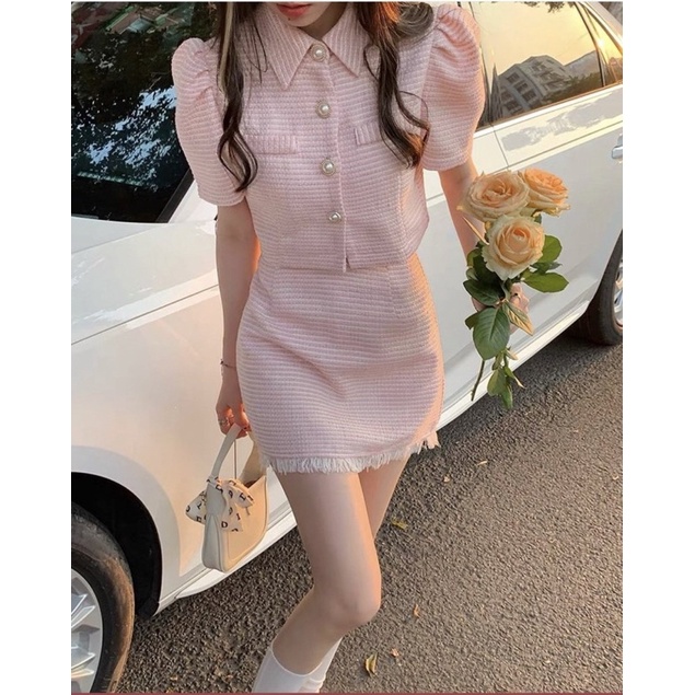 SET ÁO CROPTOP HỒNG CỔ SƠ MI + CHÂN VÁY DẠ TƯA LAI LÓT QUẦN