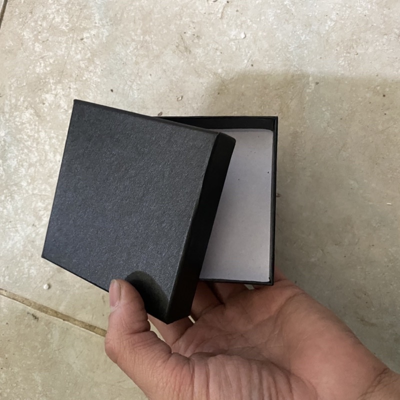 Hôp dây lưng kt 13x15x5