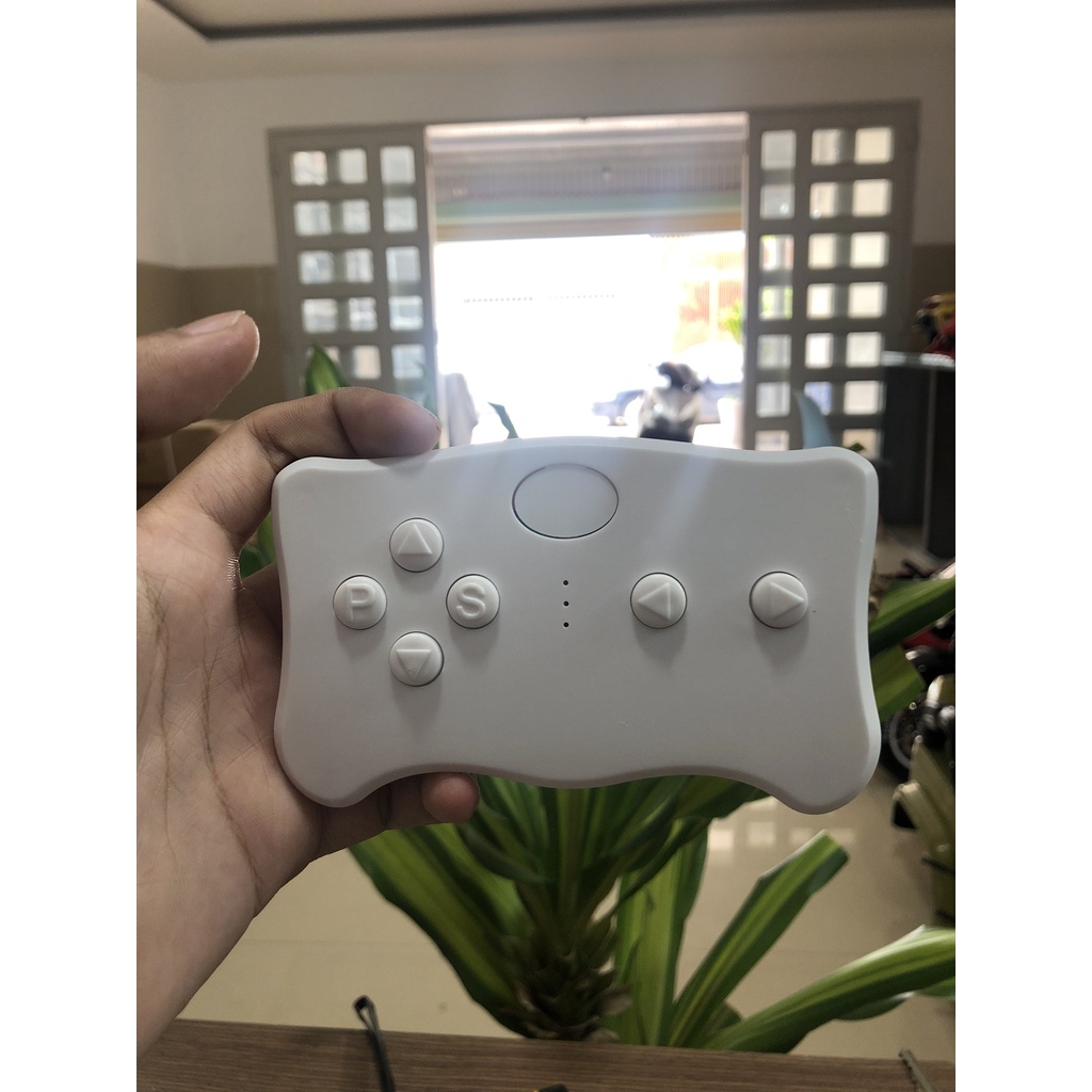 Điều khiển ô tô điện trẻ em