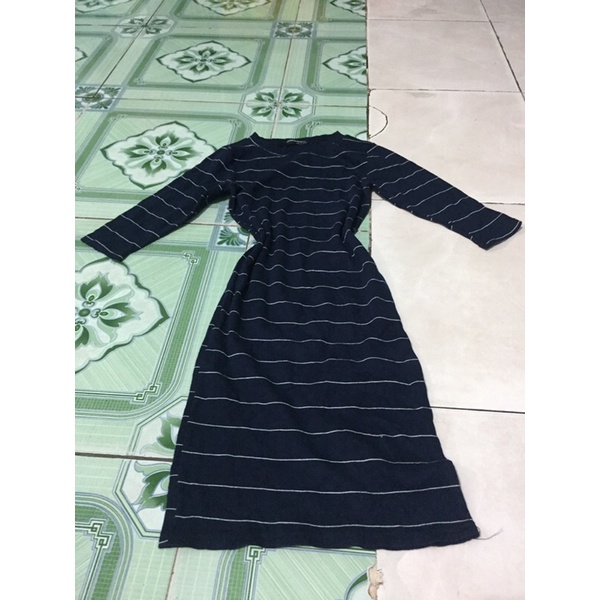 Đầm body len sọc