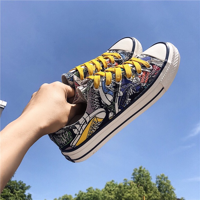 - Giày thể thao cực phong cách