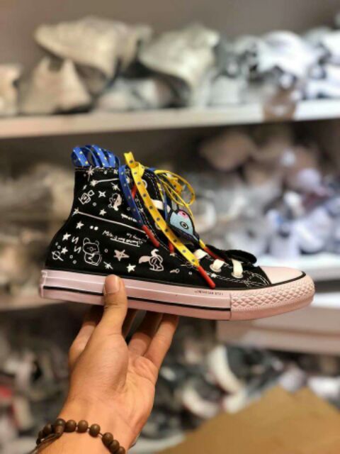 Converse BT21