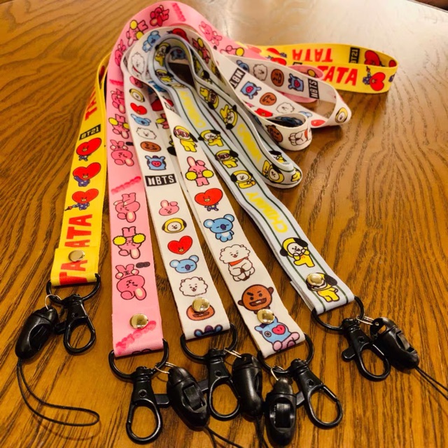 Nametag BTS - BT21 dây dài, có thể điều chỉnh, bền đẹp, dễ sử dụng.