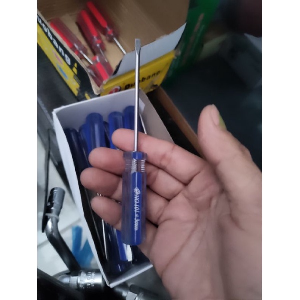 tua vít 3li x 130mm có đầu + và -