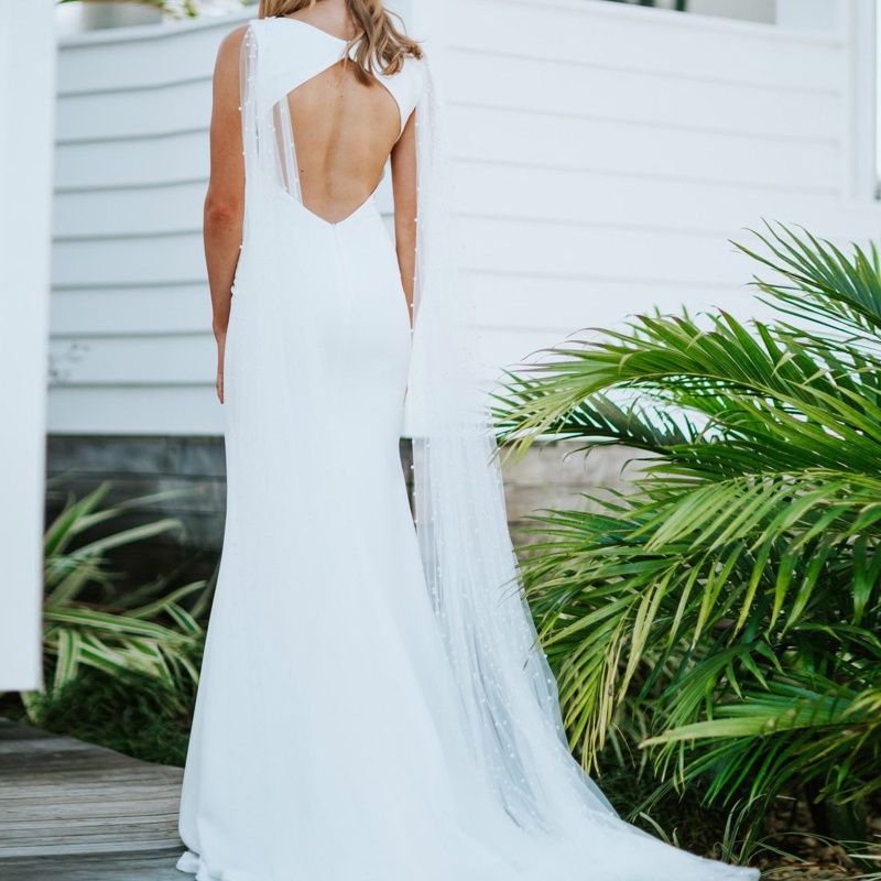 Khăn Choàng Cưới Siêu Dài Đính Ngọc Trai Sang Trọng Cho Cô Dâu