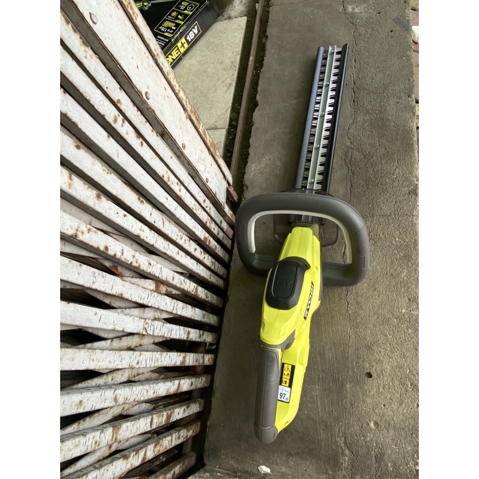 THÂN MÁY TỈA HÀNG RÀO RYOBI 18V - RHT1840Li20