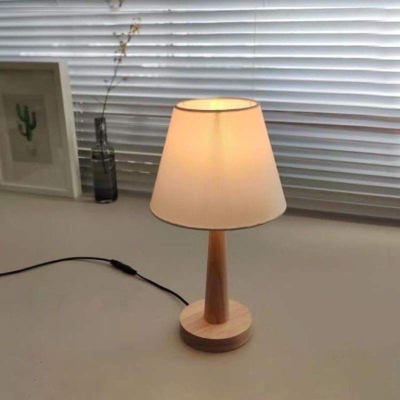 Đèn ngủ thân gỗ phong cách vintage Hàn Quốc- TẶNG BÓNG