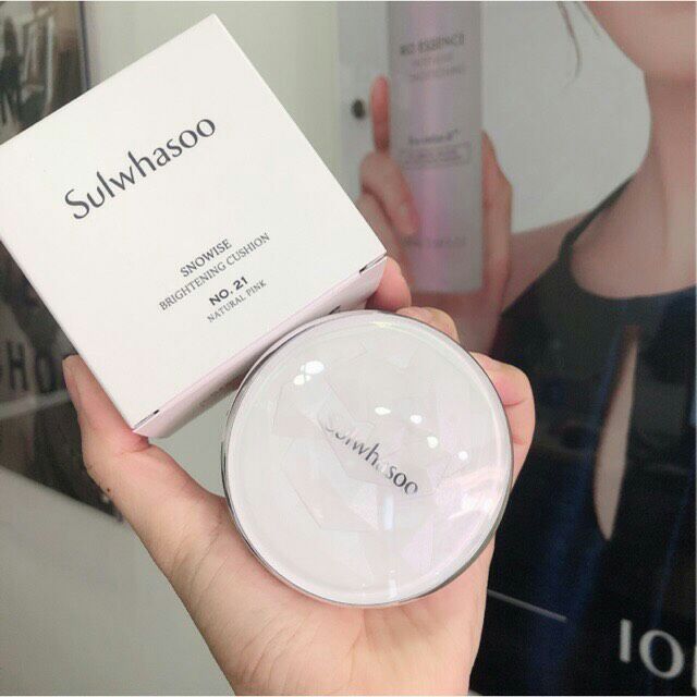 Phấn nước Sulwhasoo Snowise Brightening Cushion New