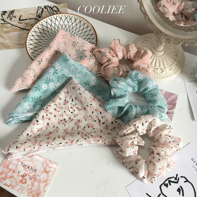 Bộ khăn bandana + scrunchies vải chiffon hoa nhí