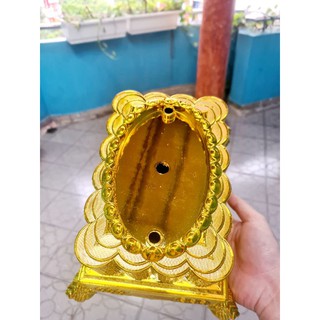 gốc cây cành vàng lá ngọc lớn