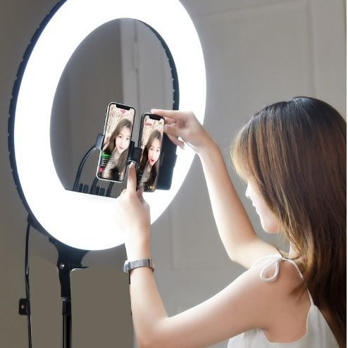 Đèn Livetream các size(đầy đủ cả chân đèn và kẹp) .Hỗ trợ ánh sáng Chụp Ảnh, Make Up Trang Điểm. Đèn quay trực tuyến | BigBuy360 - bigbuy360.vn