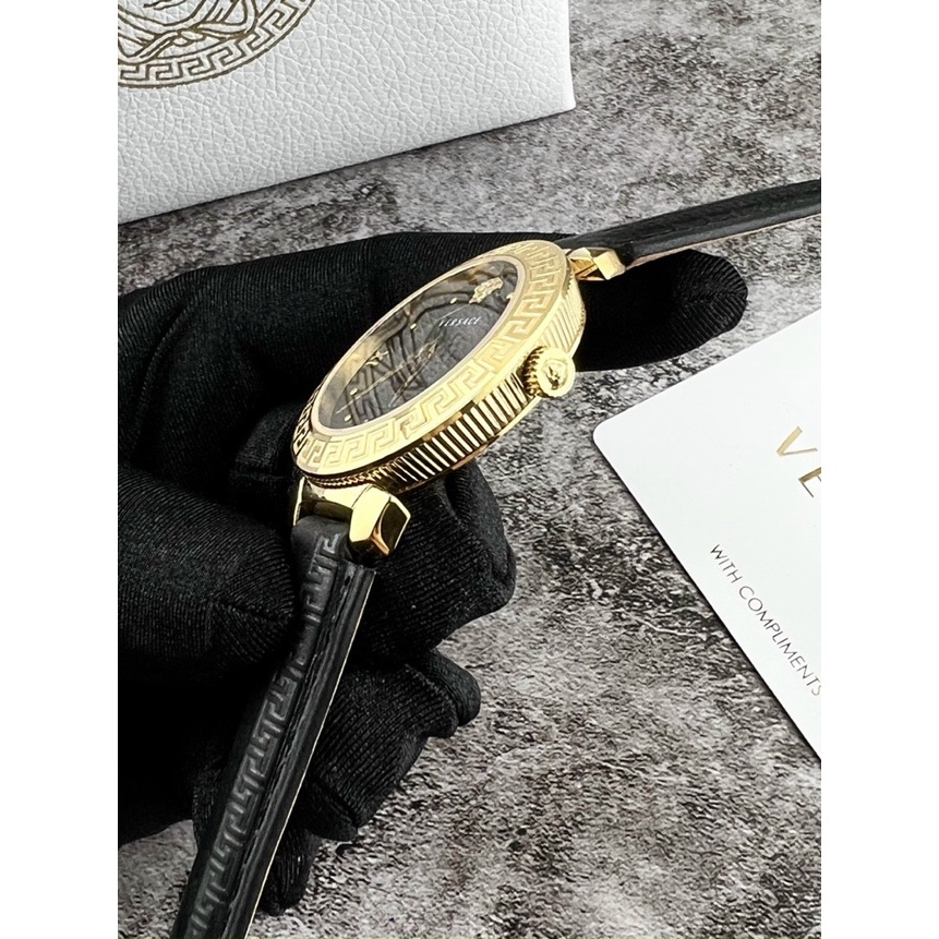 Đồng Hồ Nữ Daphins versace , dây da , màu đen , size 34mm