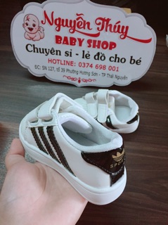 Giày 3 sọc