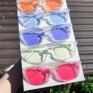 MẮT KÍNH THỜI TRANG CHỮ V TRONG SUỐT NHIỀU MÀU SẮC