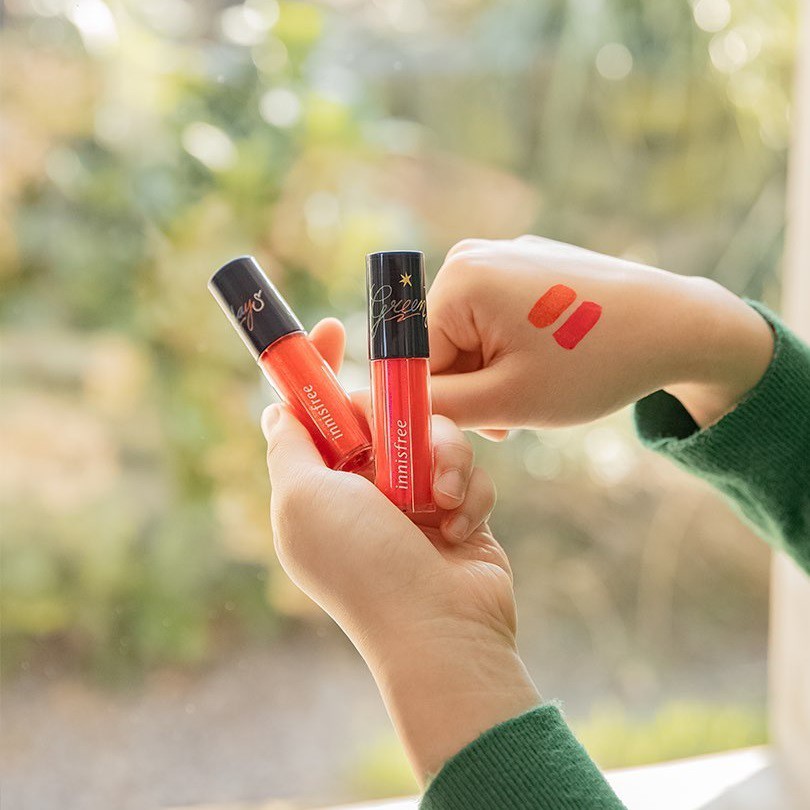 [Hot New] Son tint nhũ innisfree Green Holidays Sparkling Glitter Tint 5.4g | BigBuy360 - bigbuy360.vn