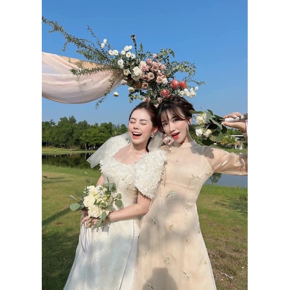 Vải tơ xước thêu hoa cẩm tú màu kem