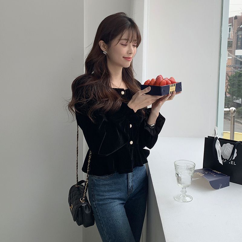 Áo kiểu nữ IELGY vải nhung vàng cổ vuông màu đen phong cách Pháp retro dễ phối đồ