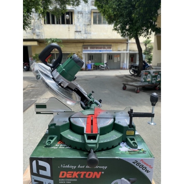 MÁY CẮT NHÔM GỖ DEKTON DK 355B TẶNG LƯỠI 355mm BẢO HÀNH CHÍNH HÃNG 6 THÁNG GIÁ TỐT