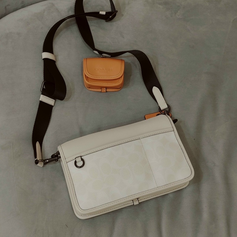 Túi Coach đeo chéo nam nữ siêu chất - 3 màu sale