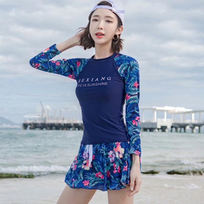 【Hàng sẵn sàng】thiết kế cảm giác áo tắm phụ nữ retro in dài tay tách trong bảo vệ kem chống nắng chống chói áo tắm thể thao suối nước nóng~666~ | BigBuy360 - bigbuy360.vn