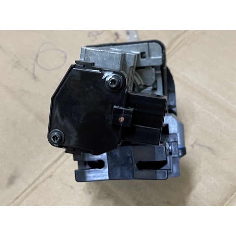 Khoá máy Vario, Click Thái , Vision 2014…2010 dùng chung, hàng zin tháo xe chính hãng chưa qua sd