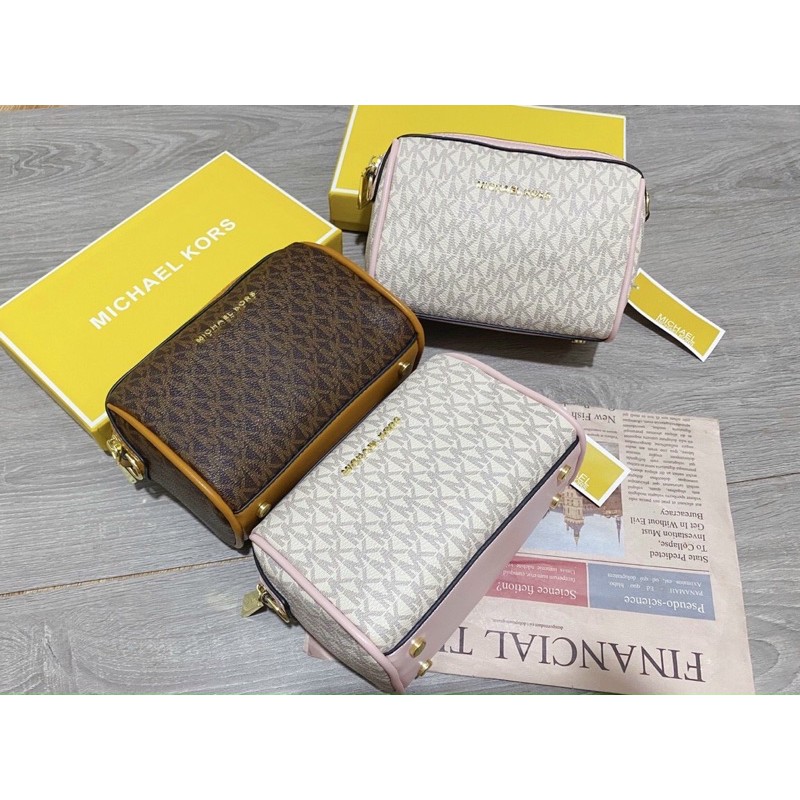 Túi đeo chéo nữ hoạ tiết