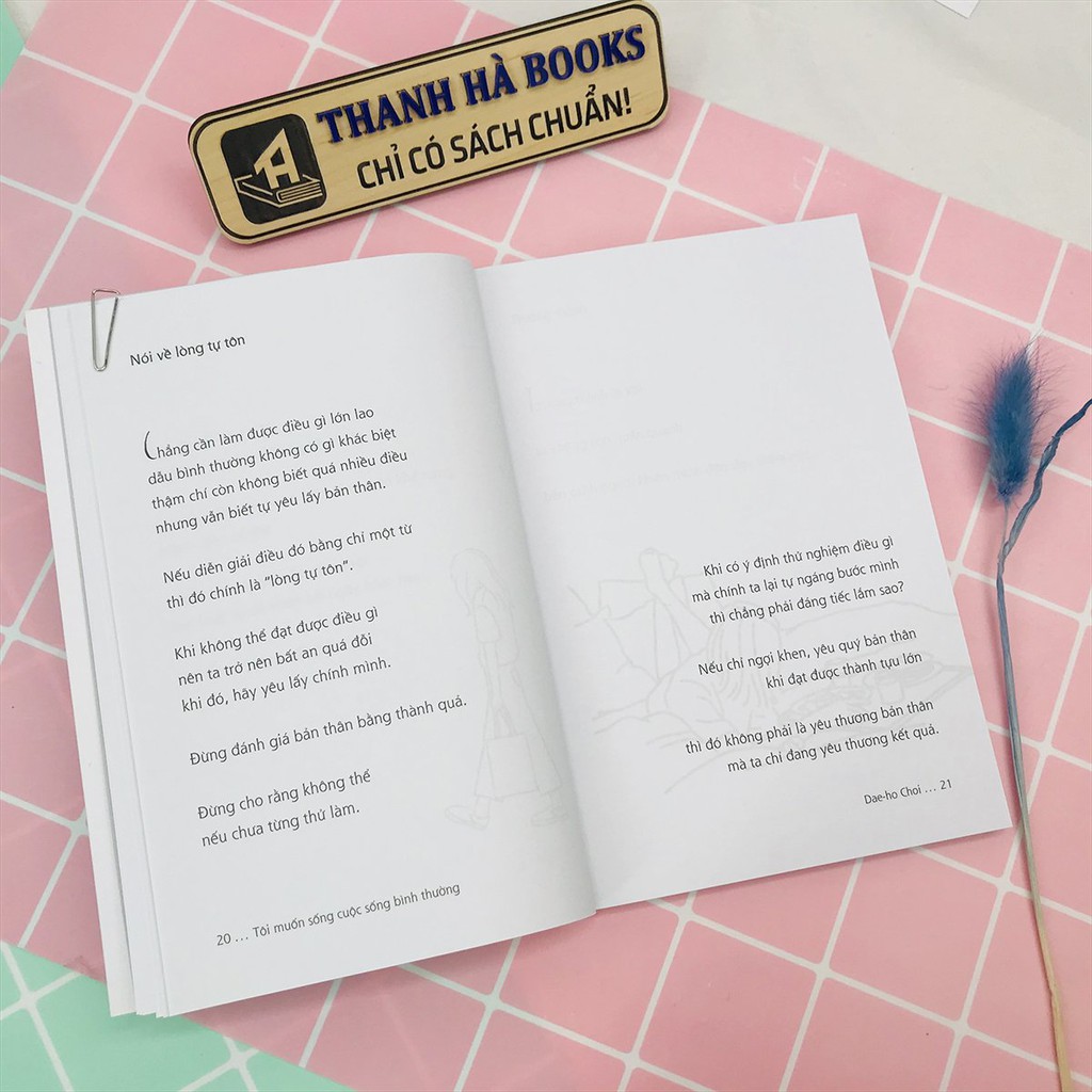 Sách - Tôi Muốn Sống Cuộc Sống Bình Thường - Nhưng Sống Bình Thường Cũng Rất Khốc Liệt (Kèm Postcard) | BigBuy360 - bigbuy360.vn