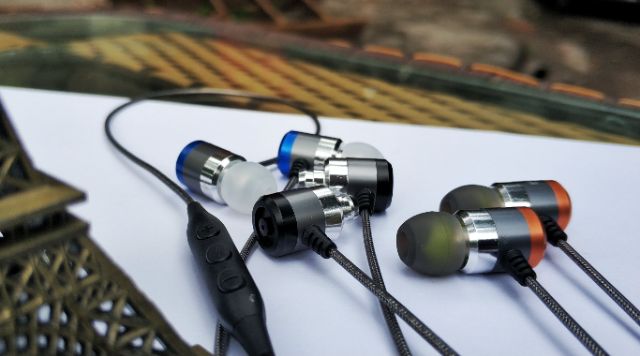 Tai nghe Thủ công HK Ear X3, Có mic, Chi tiết cao
