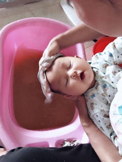 Thảo dược tắm bé