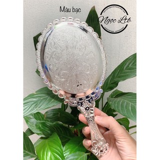 Gương soi mi hoàng cung
