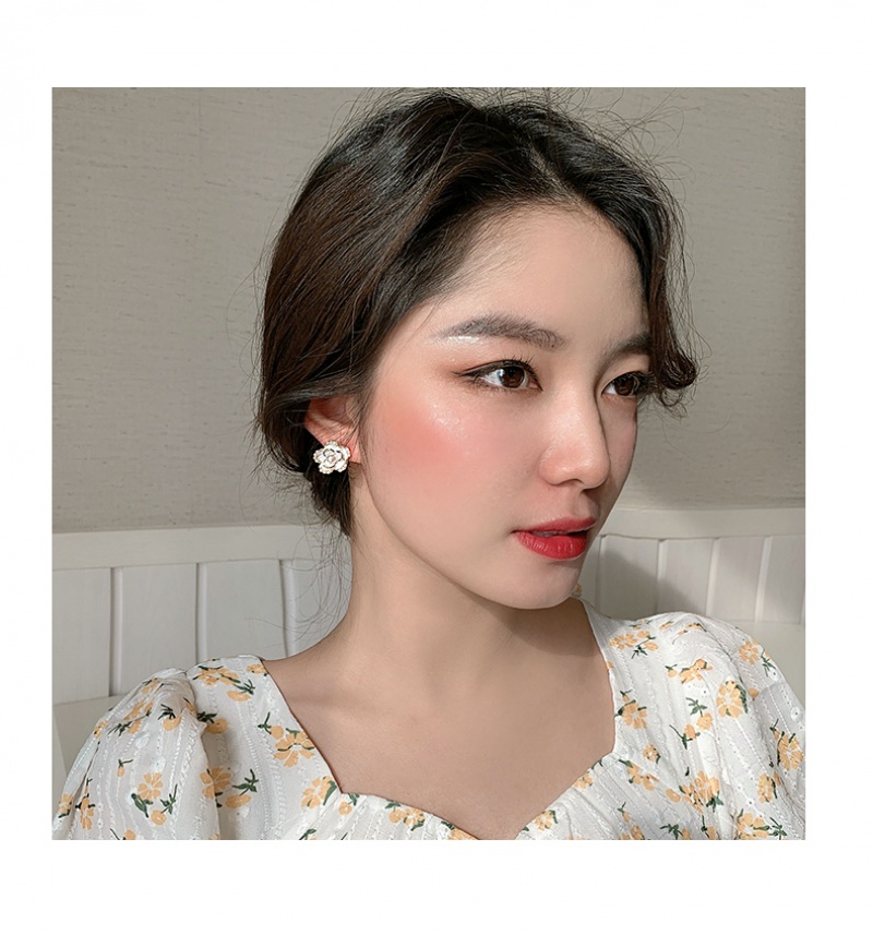 Khuyên Tai Thời Trang Hàn Quốc 2023