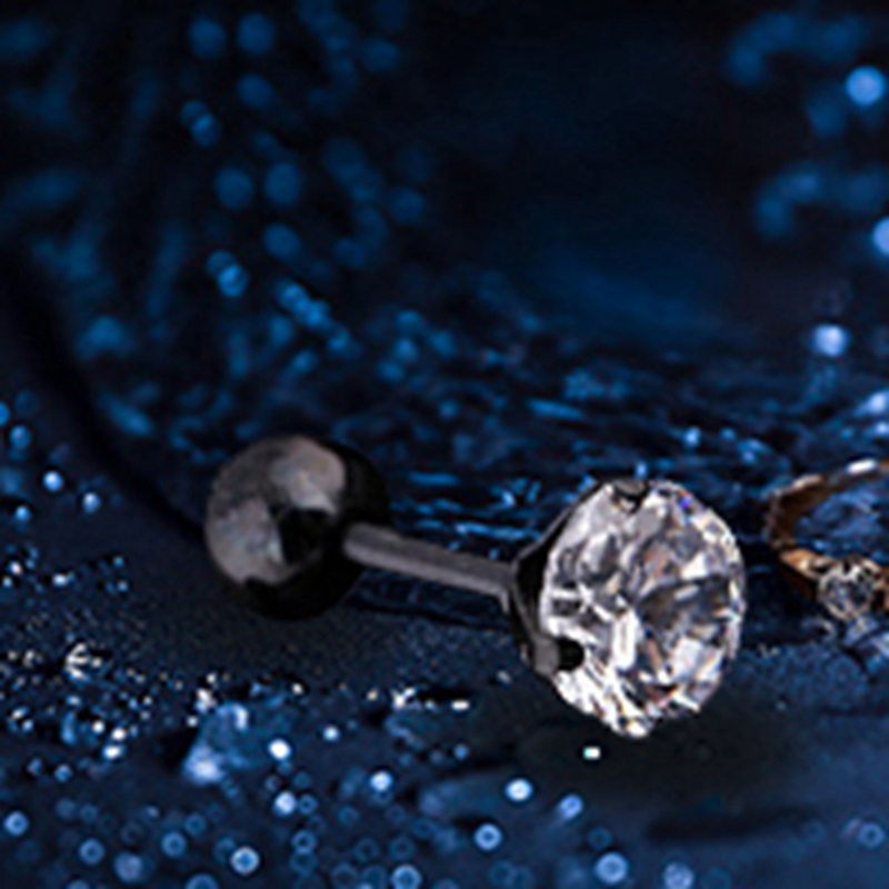 Khuyên tai bằng chất liệu thép titan đính trang trí đá zircon