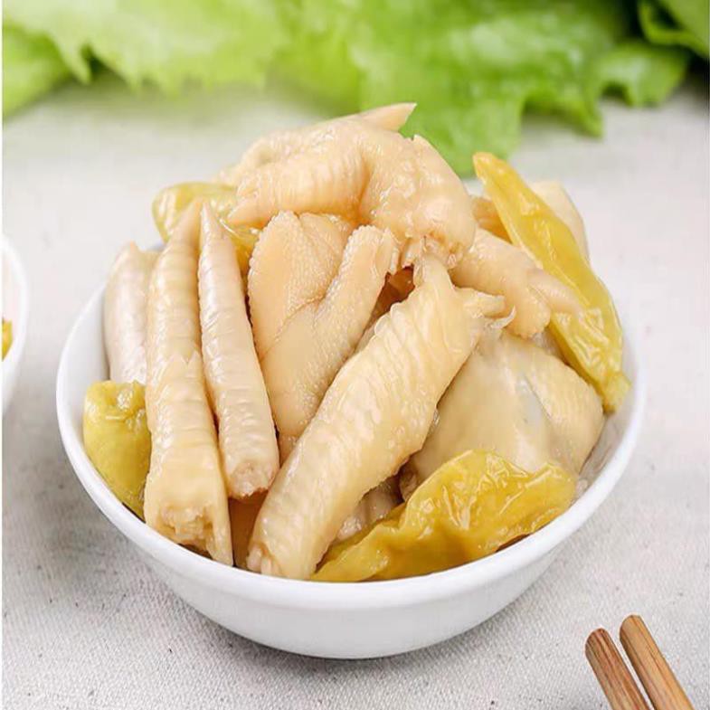 Chân Gà Cay Hey Yo (Chili Chicken Feet) 80Gr - Món Ngon Mỗi Ngày Nguyên liệu được nhập khẩu từ Nước ngoài