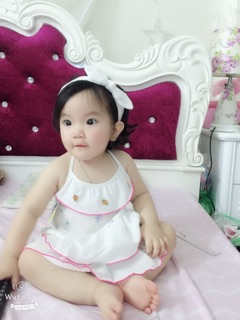 Bộ yếm kate cho bé