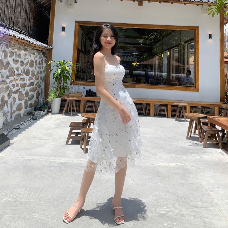 Váy voan 2 dây hoa nổi