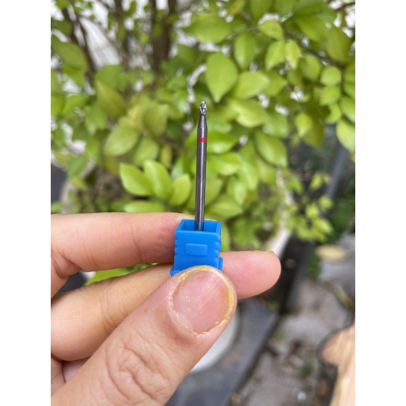đầu mài da titan mài móng