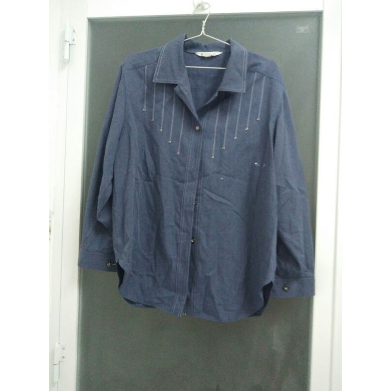 A03. Size XL. Áo kiểu chất vải dầy đã cũ. Hàng thùng