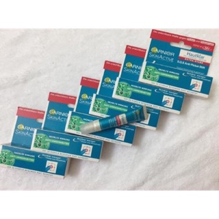 Chấm mụn nhanh xẹp siêu tốc hiệu Garnier