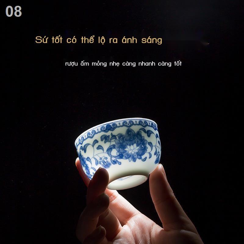 Trang chủ Jingdezhen Bộ rượu ấm phong cách Trung Quốc bình trắng sake vàng gốm hơn nóng