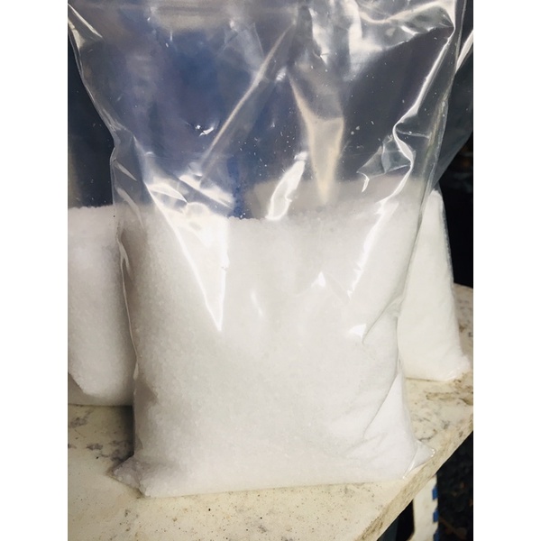 PHÂN ĐẠM URE TƯỚI RAU Bịch 0,5kg