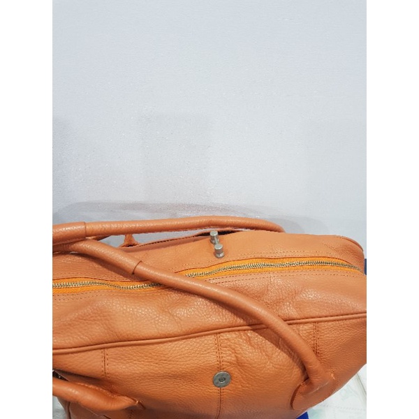 TÚI DU LỊCH DA , DÁNG VUÔNG,