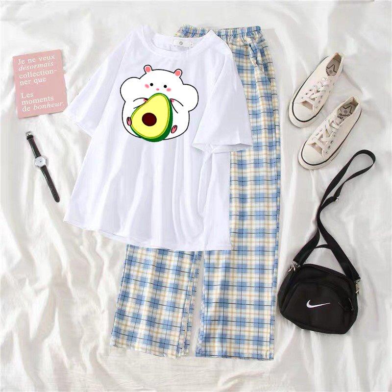 Set ÁO THỎ ÔM QUẢ BƠ KÈM QUẦN KẺ SIÊU XINH - Tại Ly Ly Shop