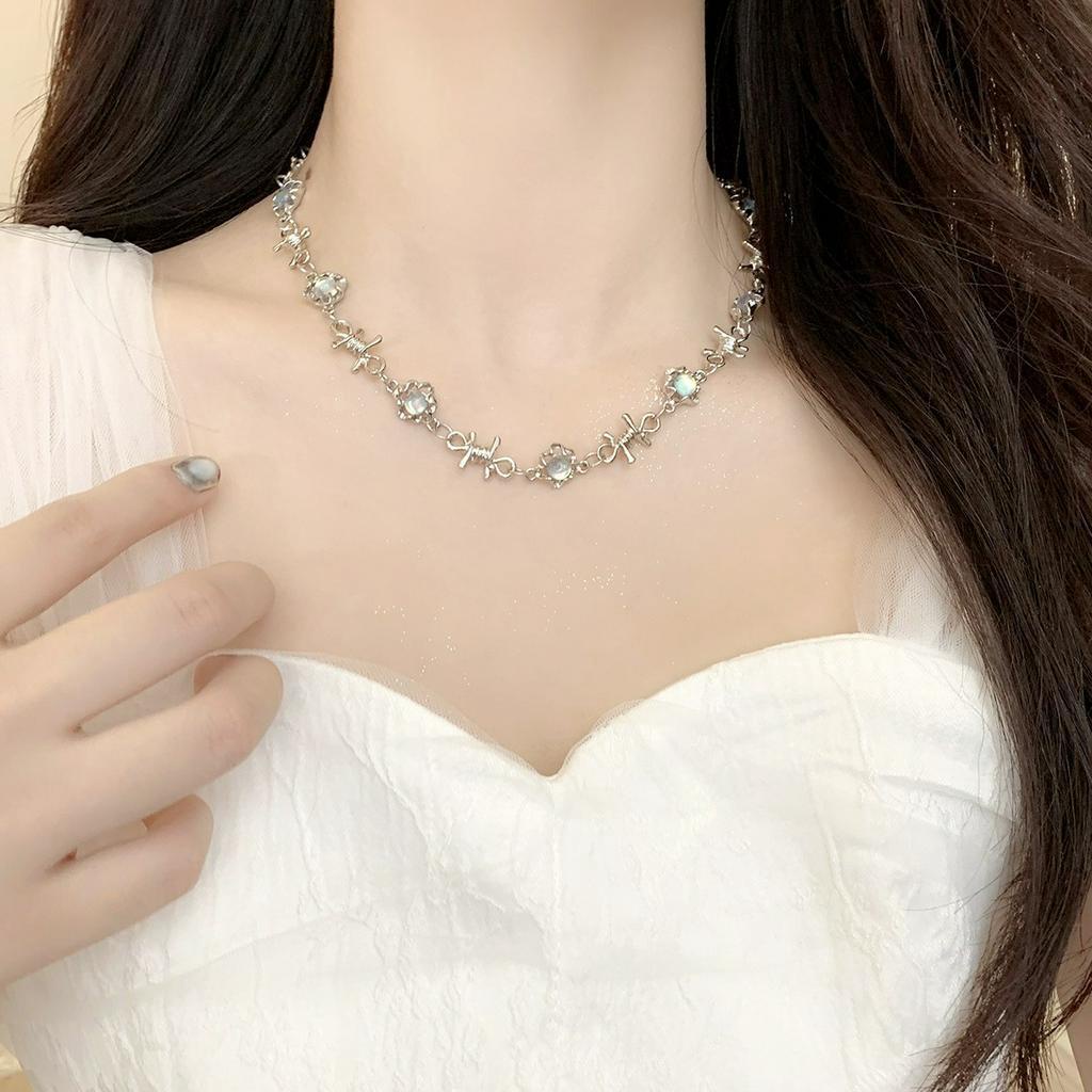 Vòng cổ Mặt Đá Ánh Trăng Thời Trang