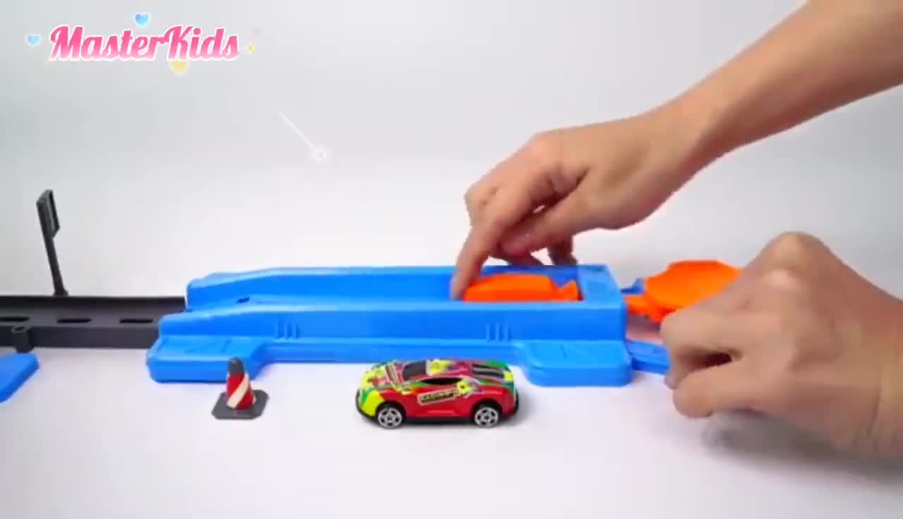 Mô hình đường đua HotWheel
