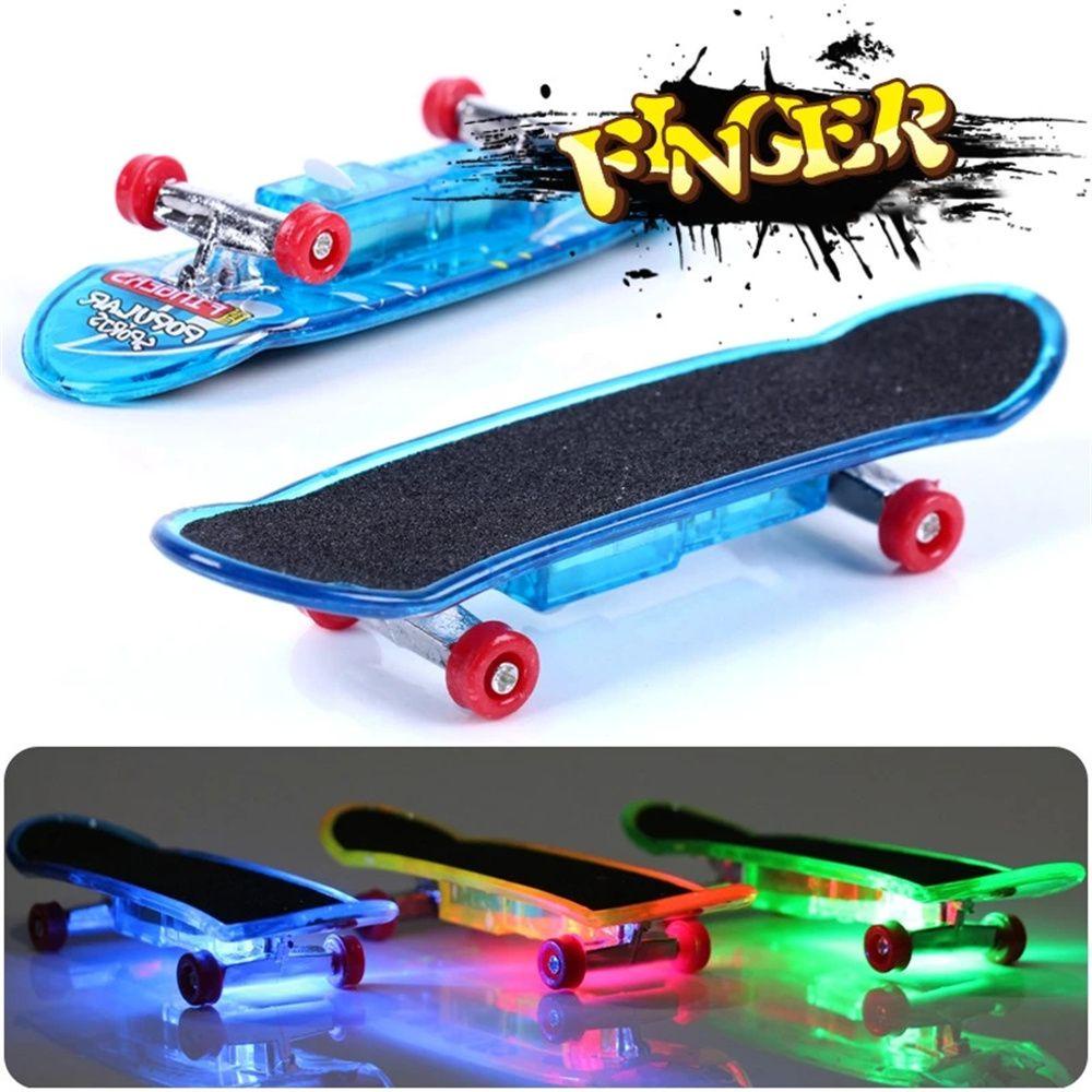 Ván Trượt Bốn Bánh Mini Cho Trẻ Em