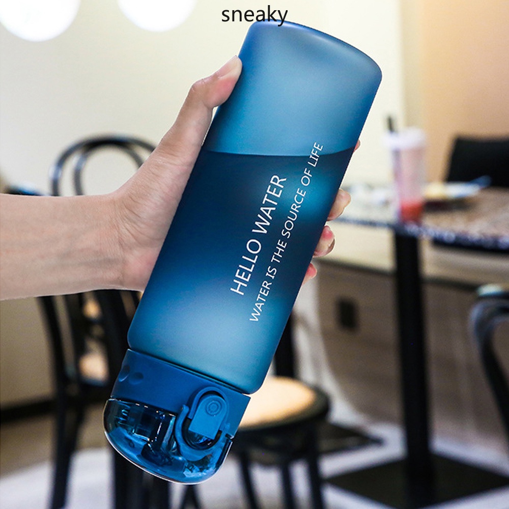 Bình Nước Thể Thao Bằng Nhựa Trong Suốt Chống Tràn 780ml