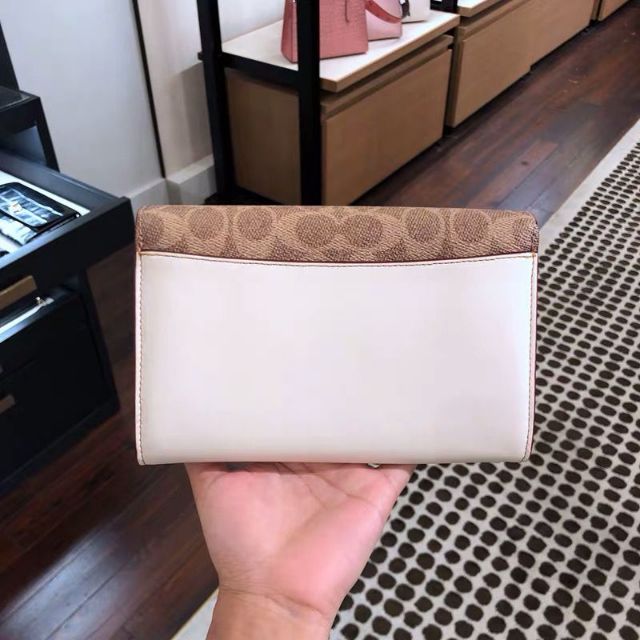 Thanh lý túi Clutch Coach các loại