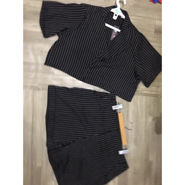 SẴN HÀNG (60-90KG) CÓ ẢNH THẬT BIGSIZE Set vest sọc S330 Chất liệu: vải kate Màu sắc: đen - trắng